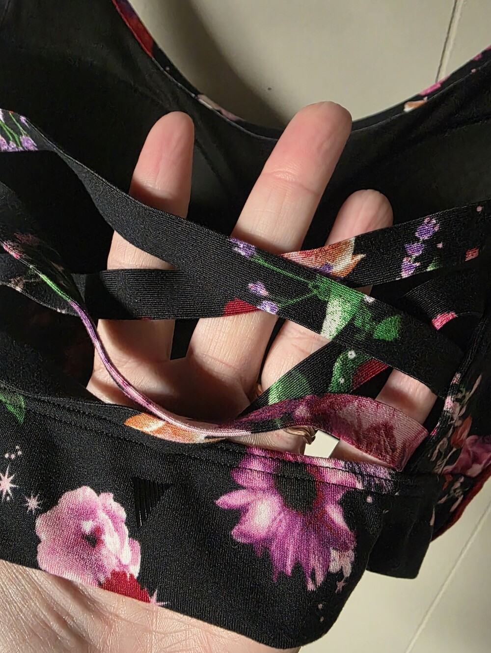 Vs Bra - Picture 3 of 5